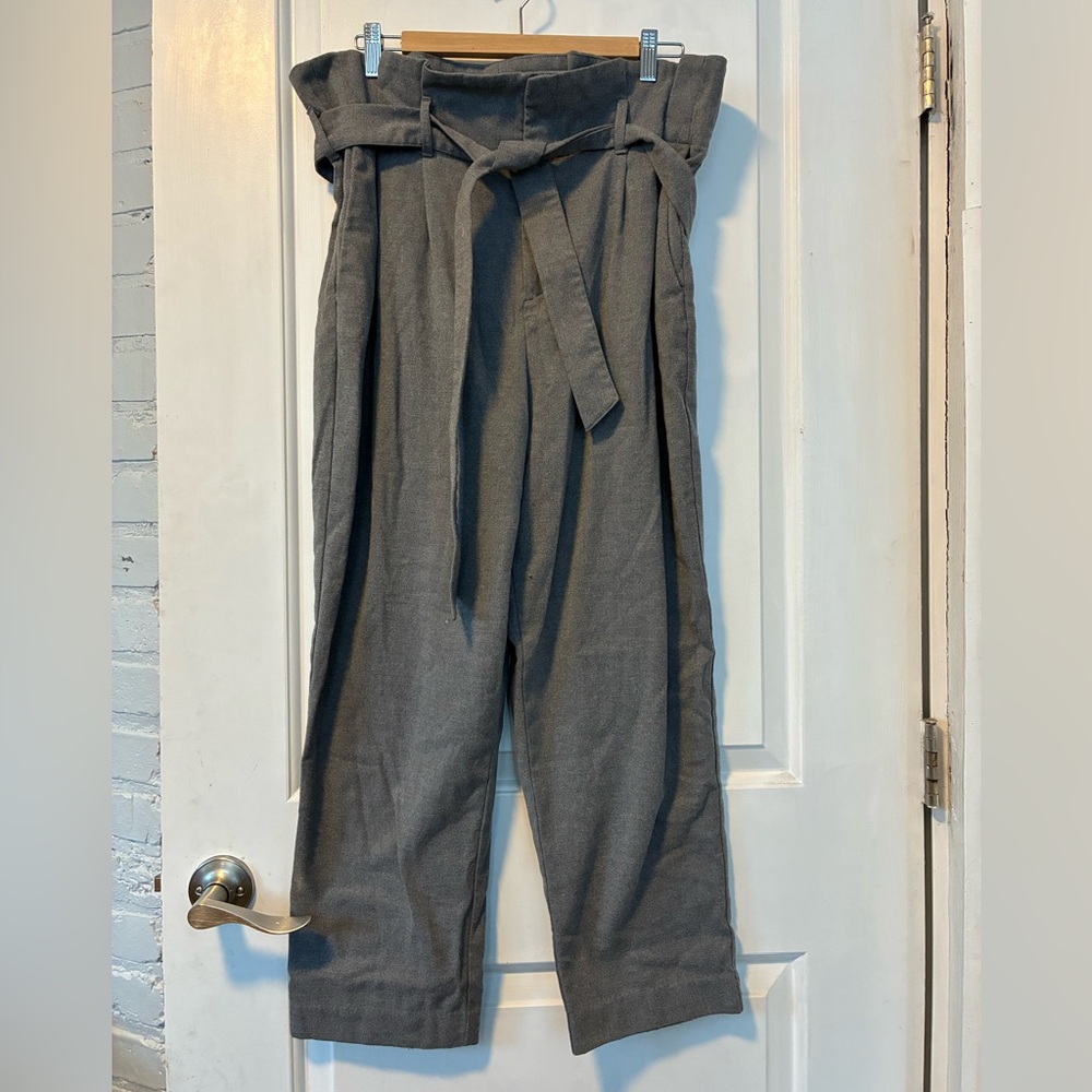 H&M flannel paper bag waist 3/4 length pants
